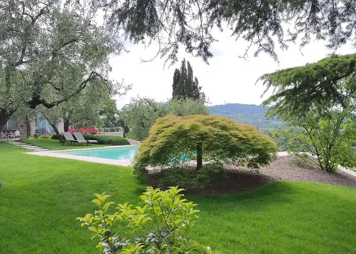 Nocleg ze śniadaniem Relais Colle San Giorgio 4*